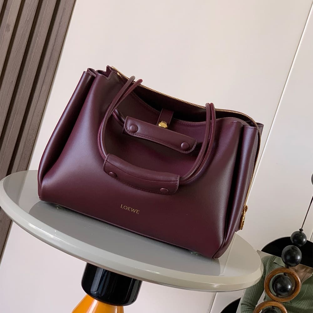 Loewe Medium Madrid bagin supple calfskin(HIGH-END GRADE)